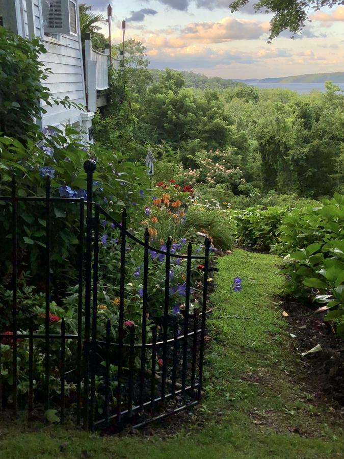 Renwick Clifton House B&B Saugerties Eksteriør billede